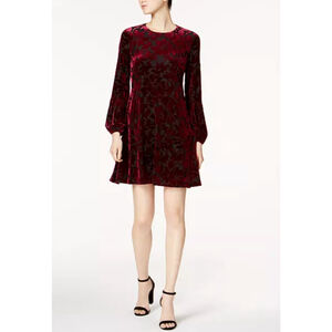 Neiman Marcus Size 4 Velvet black cherry short new years even long sleeve dress